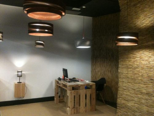 차가운 조명과 따뜻한 조명을 함께 사용할 수도 있습니다.