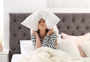 당신의 방을 위한 방음 처리 방법