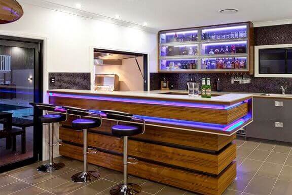 음료와 얼음의 보관을 위한 공간