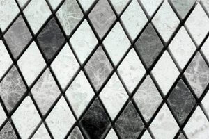 다이아몬드 타일을 마루에 깔아보자.