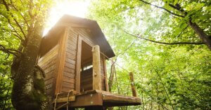 자녀를 위한 나무 위의 집을 만드는 방법