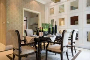 손님들의 마음을 훔칠 완벽한 식탁 데코를 위한 팁