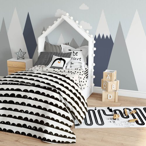 요즘에는 각양각색의 디자인이 들어간 어린이용 차렵이불을 쉽게 구할 수 있다.