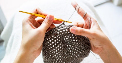 뜨게질로 데코 용품 만들기