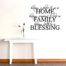 현관을 예쁘게 꾸미는 데칼코마니 장식법 6가지