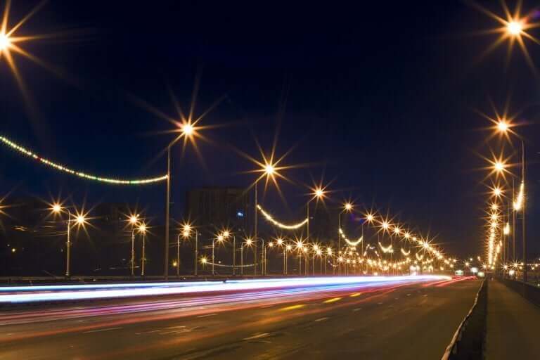 외부 오염이 미치는 영향: 가로등