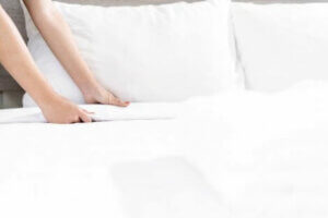 아침에 침대를 정리하는 습관: 중요성