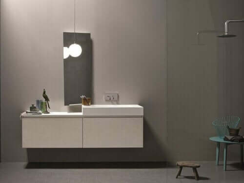 현대적 느낌의 세면대 밑 수납장